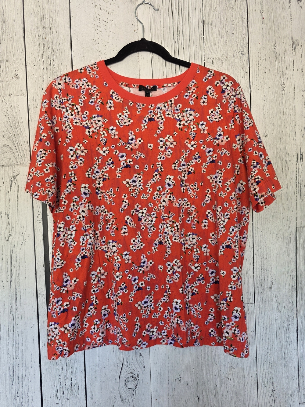 Escada Red Floral Cotton Tee Size Large Designer Casual Top Casual Comfort